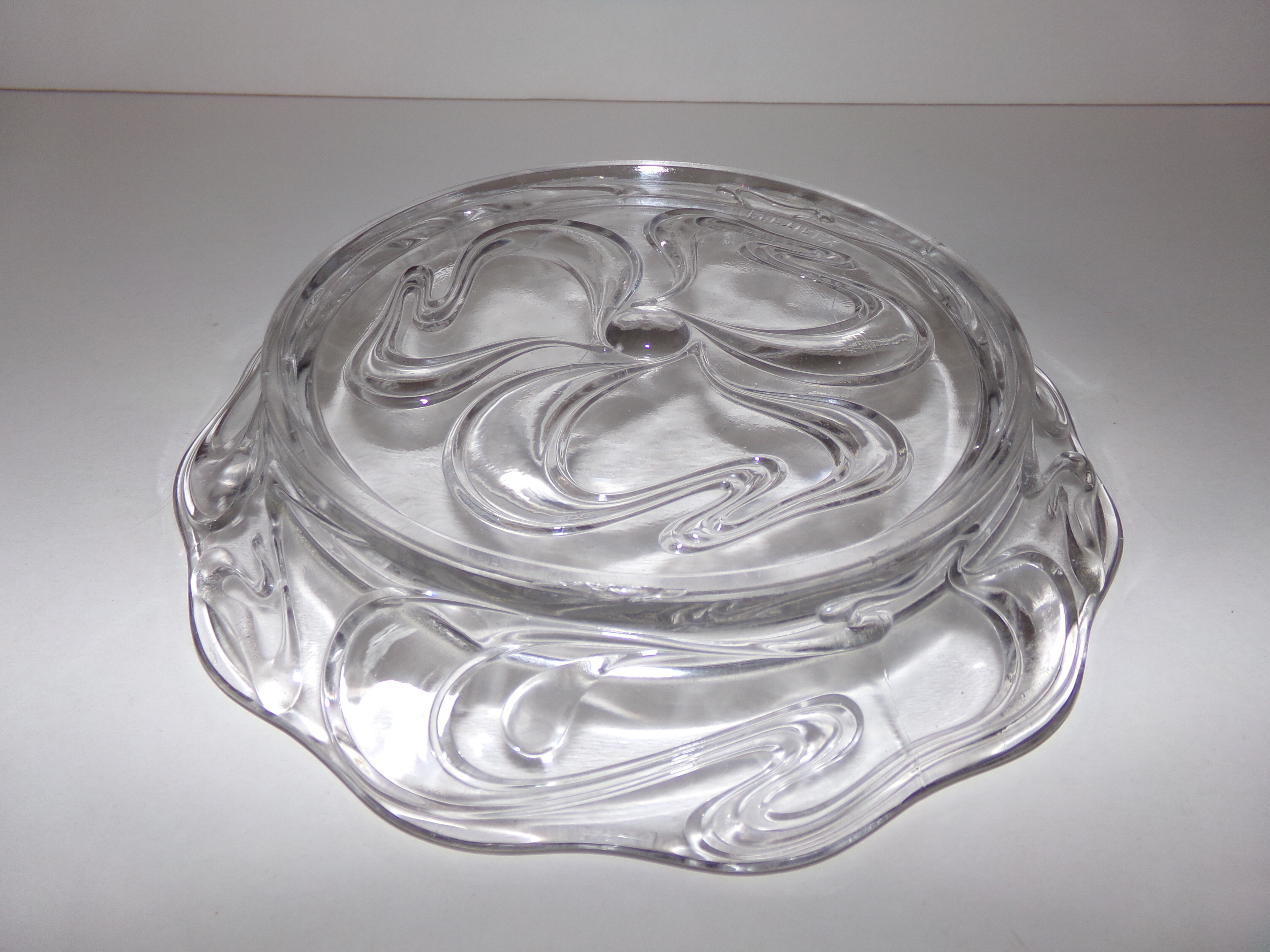 Bell to desserts or cheeses