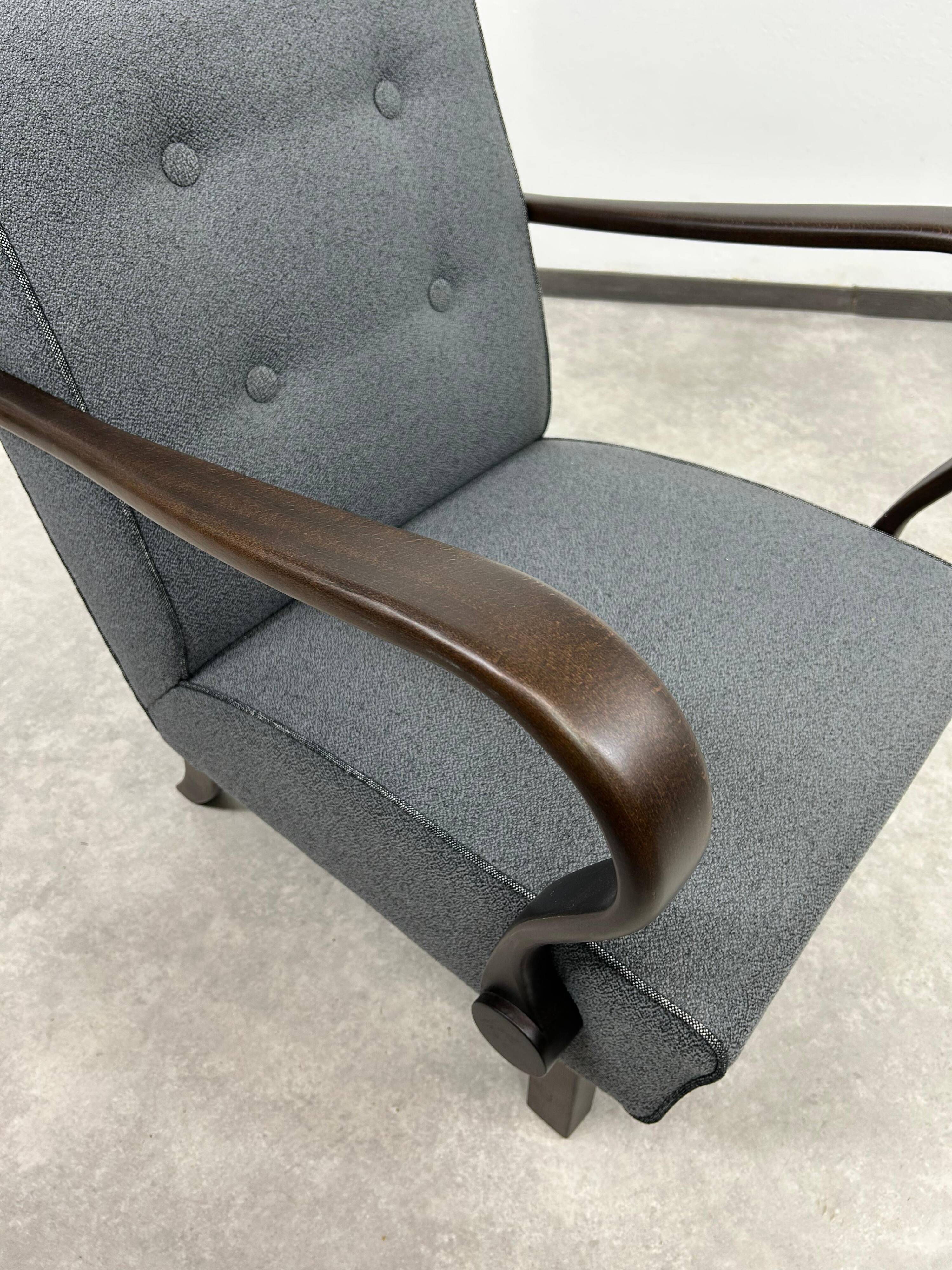 Fauteuil Art déco H320 par J.Halabala pour UP Závody
