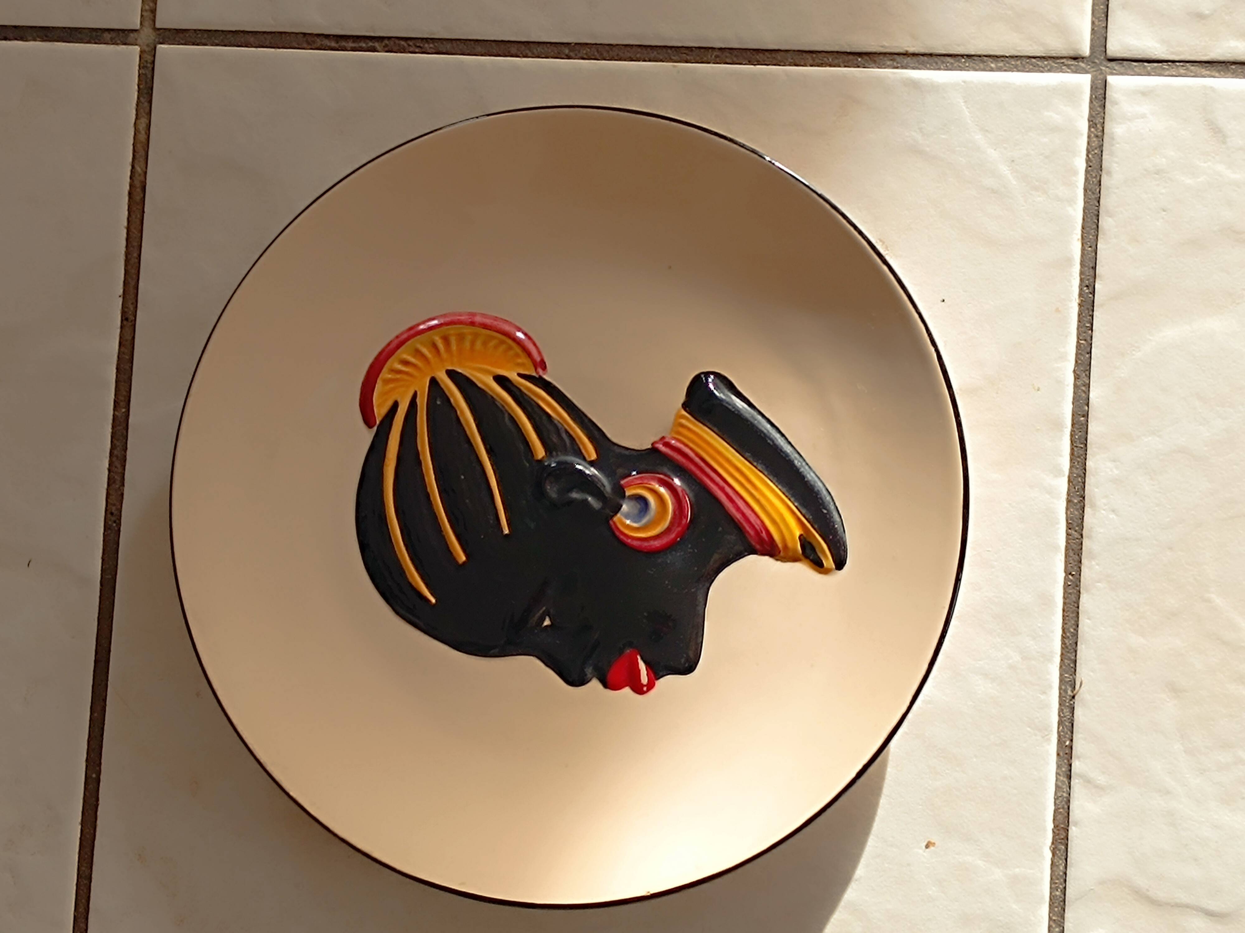 Barbotine plate: African. Sarreguemines