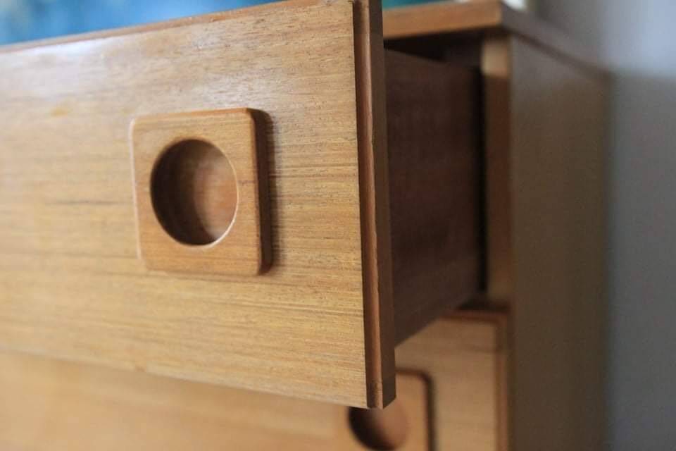 Vintage Danish enfilade in brown teak veneer, 1960s, mid-century design, 8 drawers.