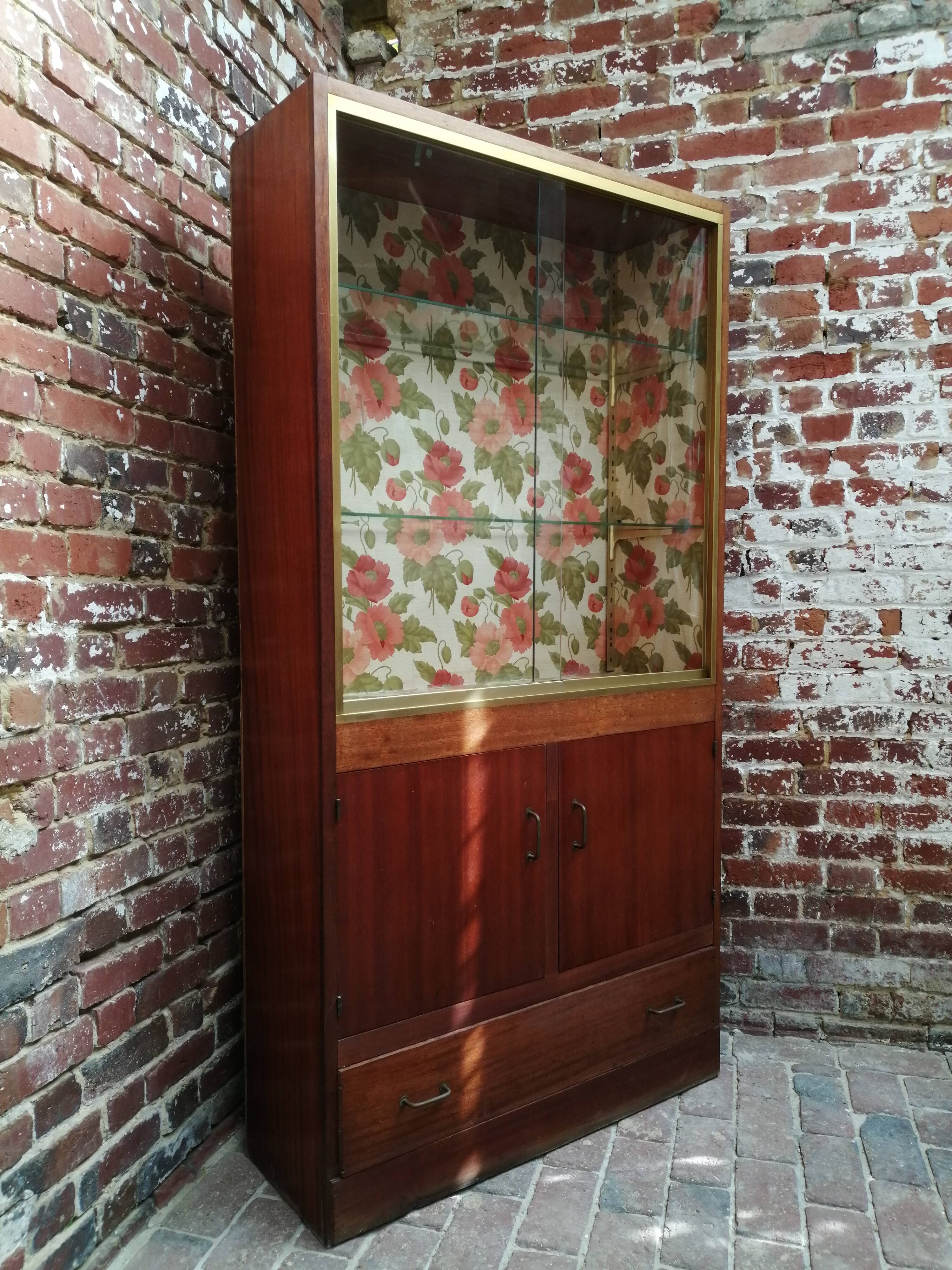 Vintage showcase 50s