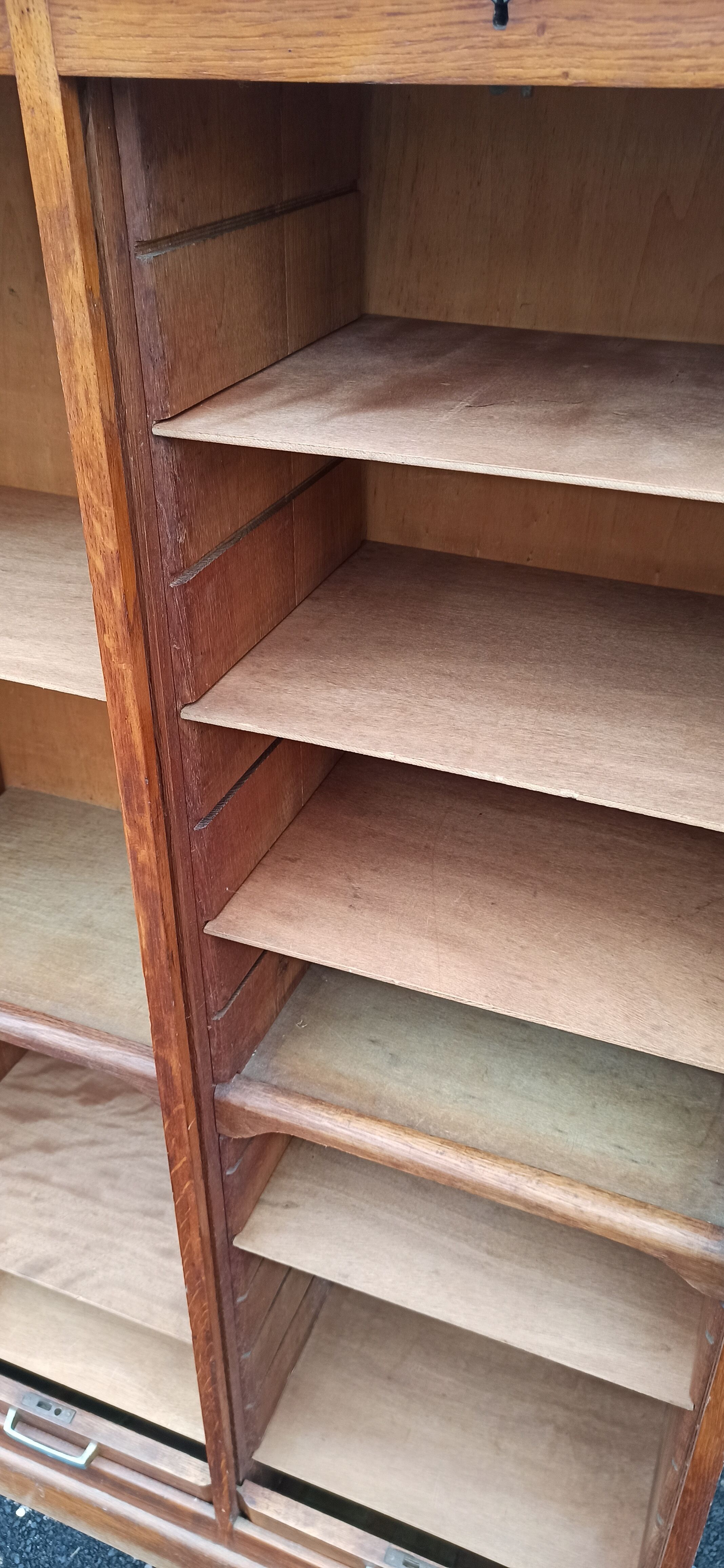 Curtain furniture with keys