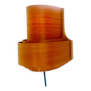 Lampe murale courbée en placage de pin à couches par Translandia, Danemark, années 1960.