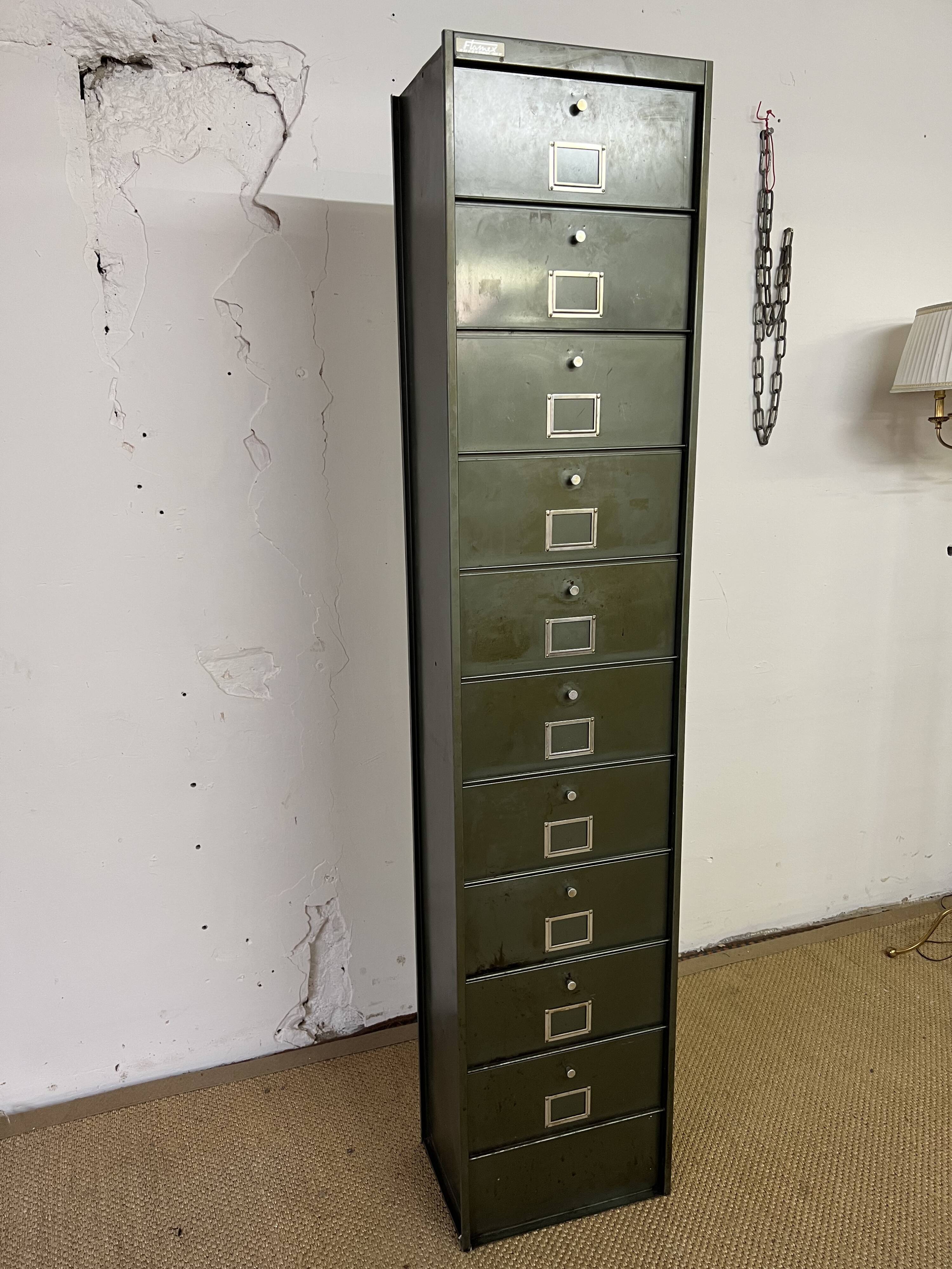 Flap furniture, 10 lockers from the 1950s