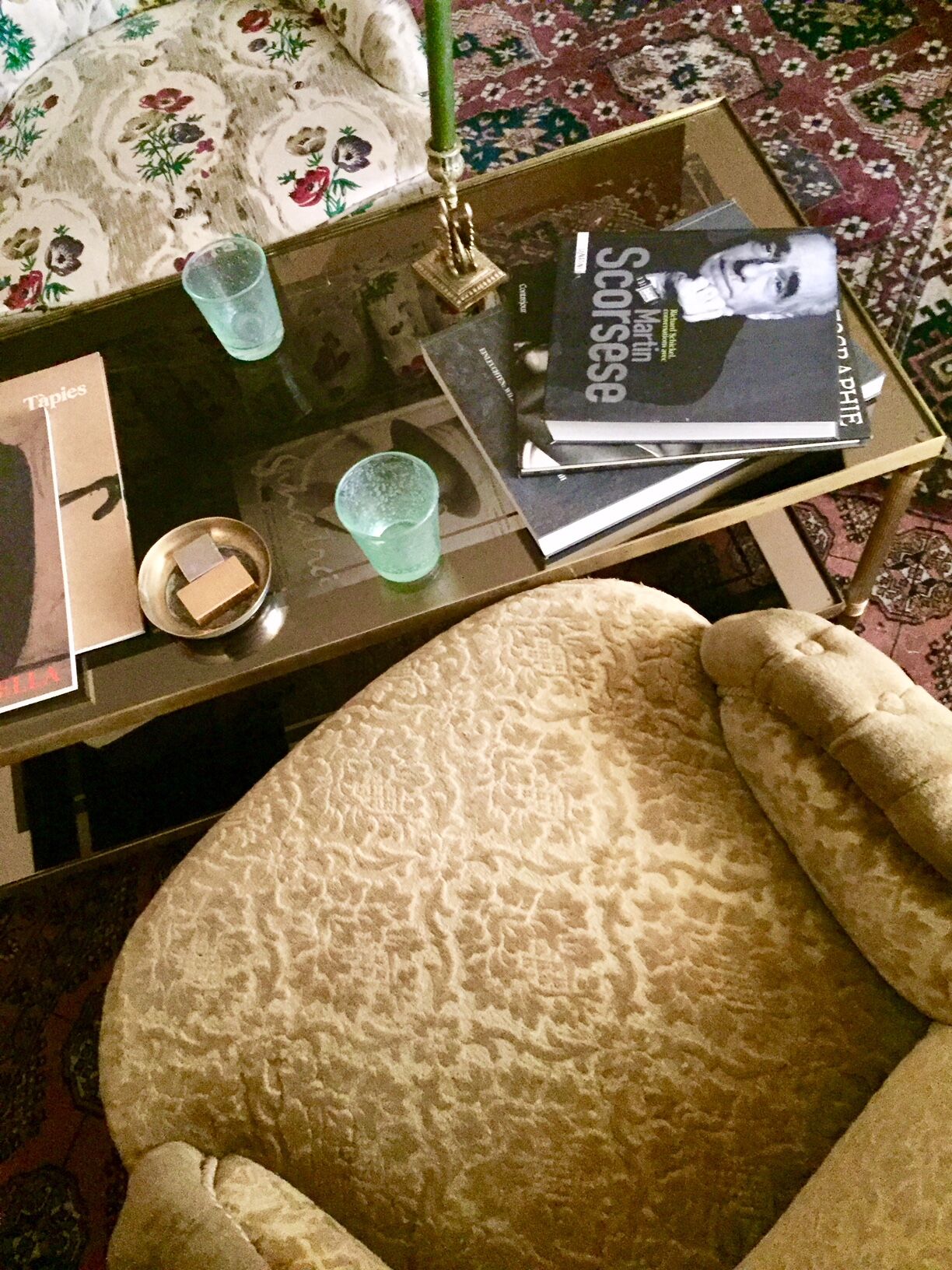 Table low 2 Golden floors and sunglasses with gold mirror effect