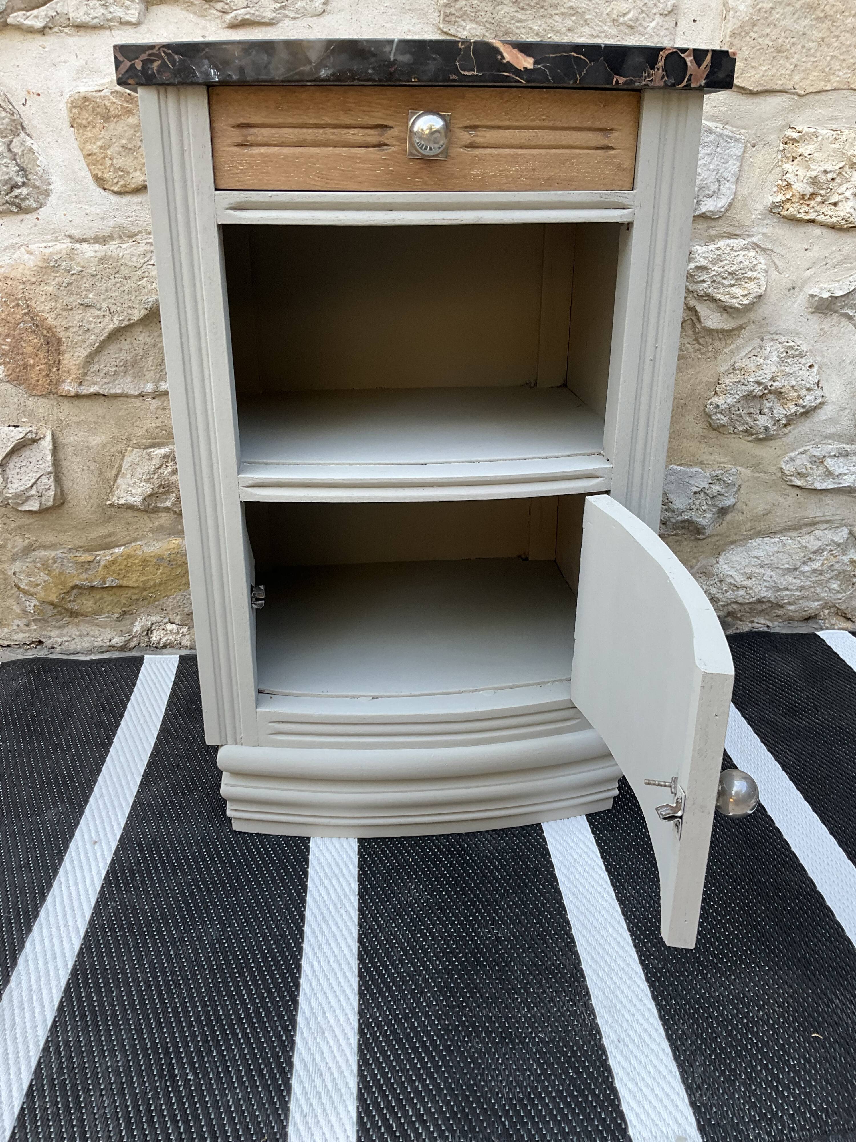 Bedside table