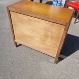 Commode vintage pied compas