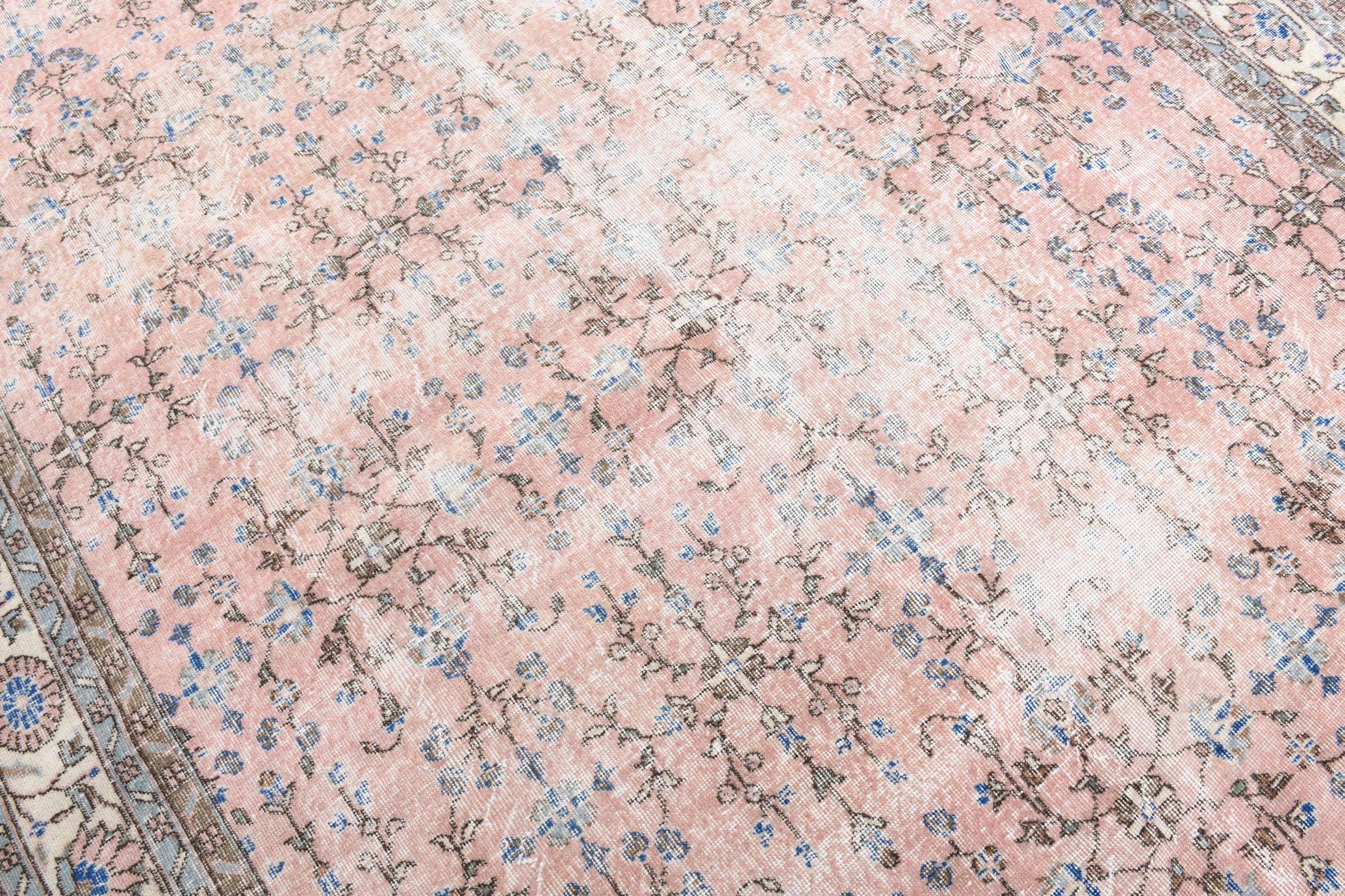 8' x 11' Pink Turkish Vintage Rug - 247x349 cm