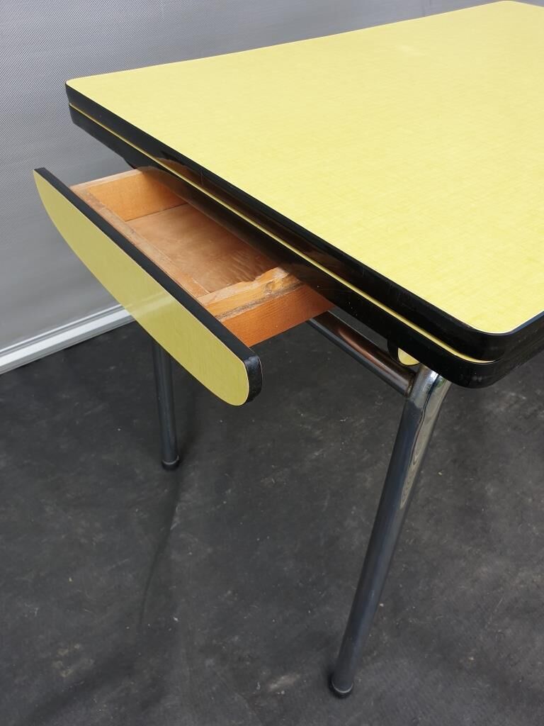 Table 2 lengths in yellow formica
