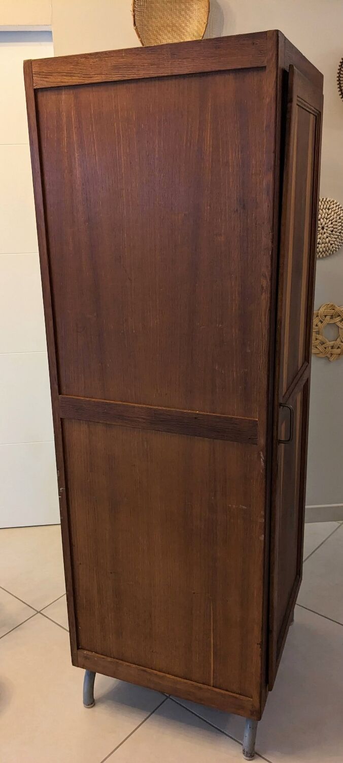 Armoire vestiaire d'internat