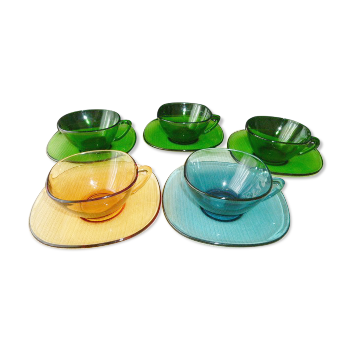 Set of 5 vintage coffee cups made of tempered glass