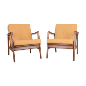Paire de fauteuils 300-139 par