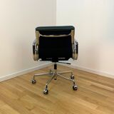 Soft Pad EA217, Charles & Ray Eames for Vitra