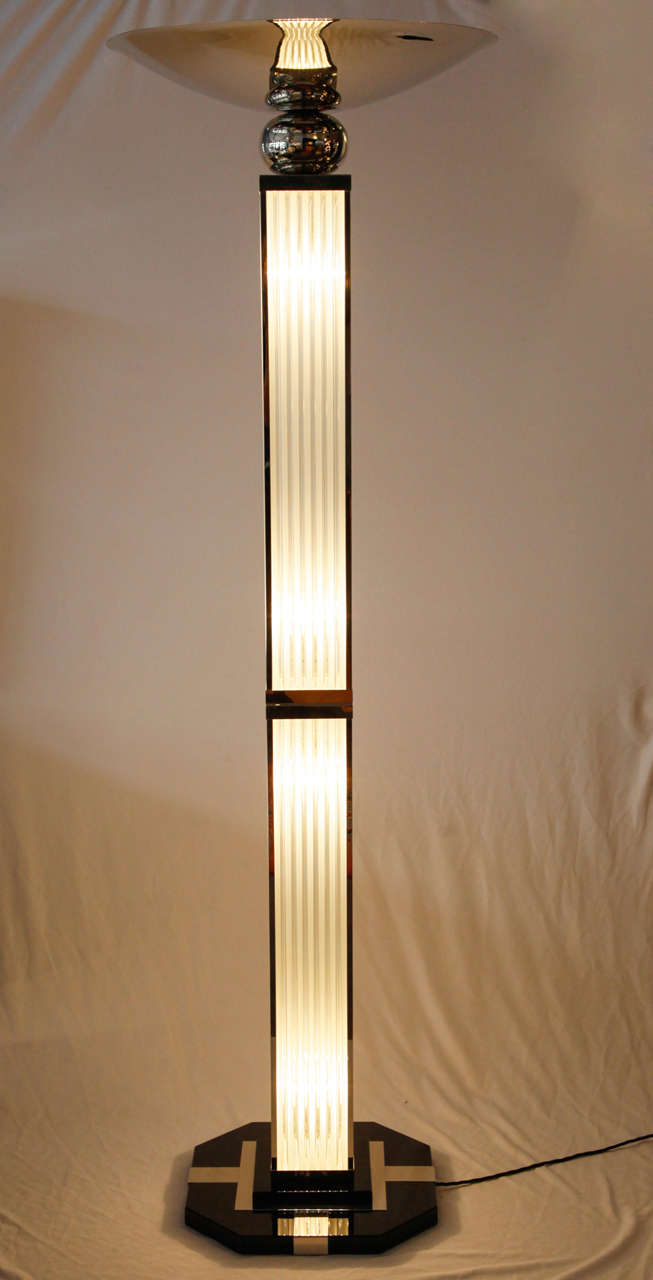 Paire de lampadaires art-déco