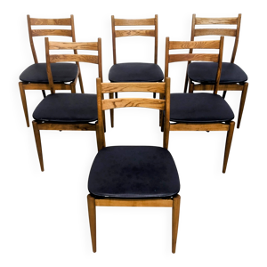 six chaises vintage scandinaves