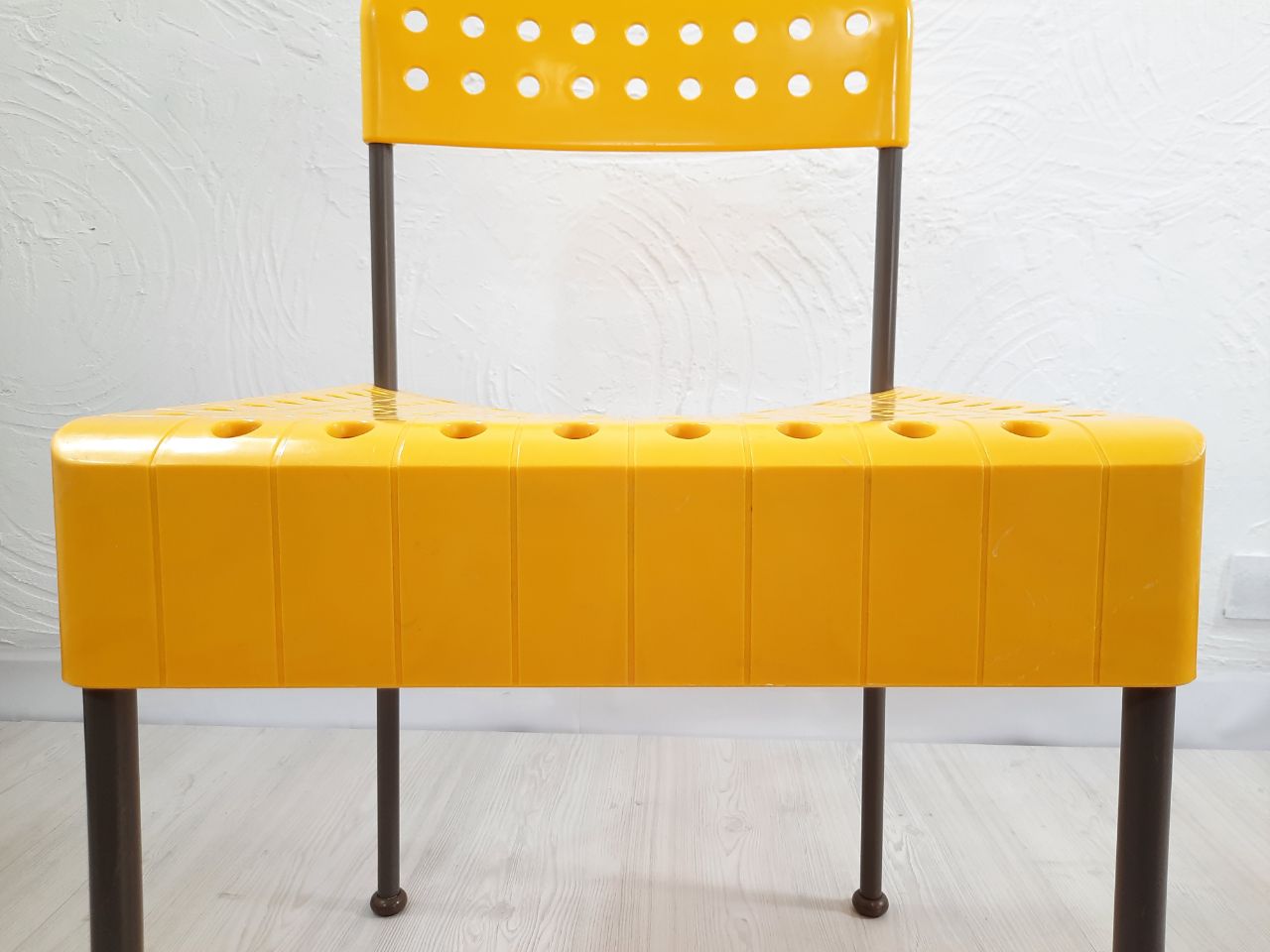 Pair of Box chairs, design Enzo Mari for Anonima Castelli