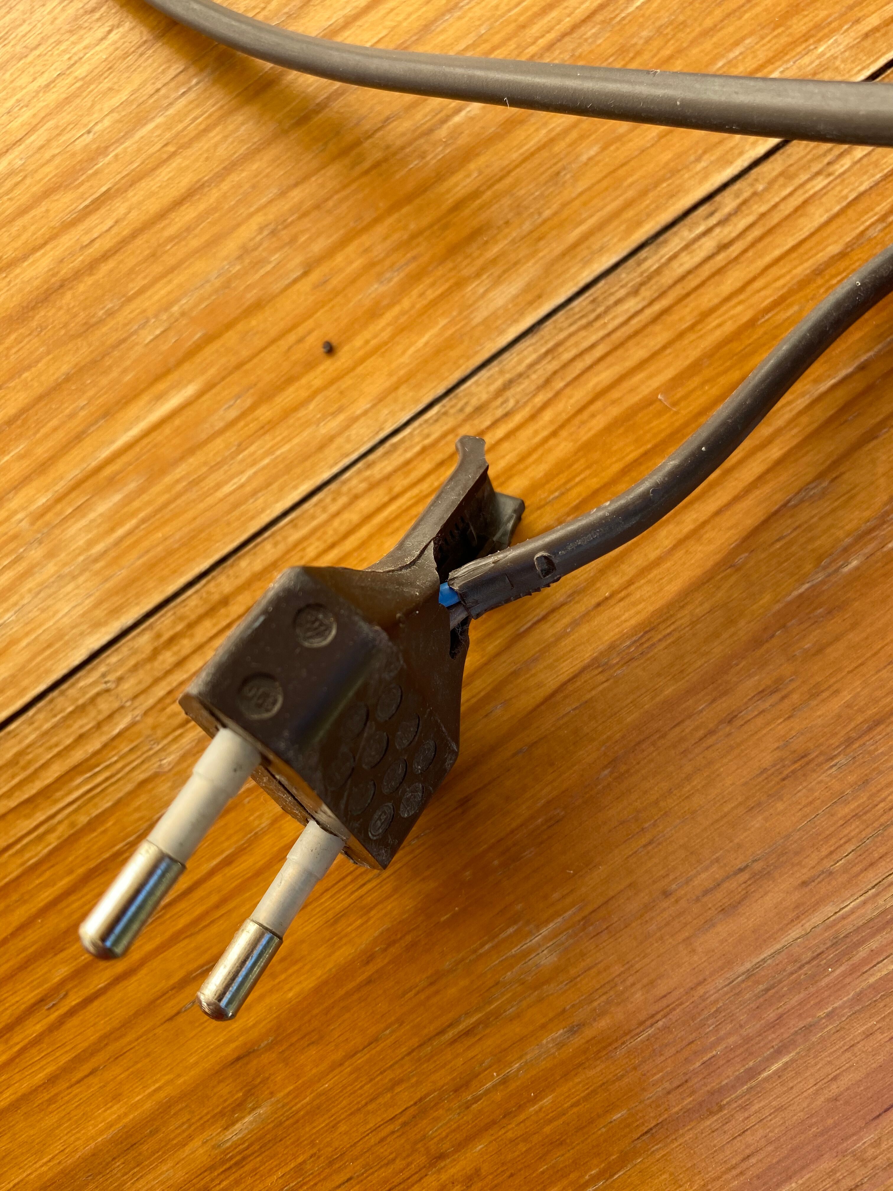 Lamp foot imitation tin