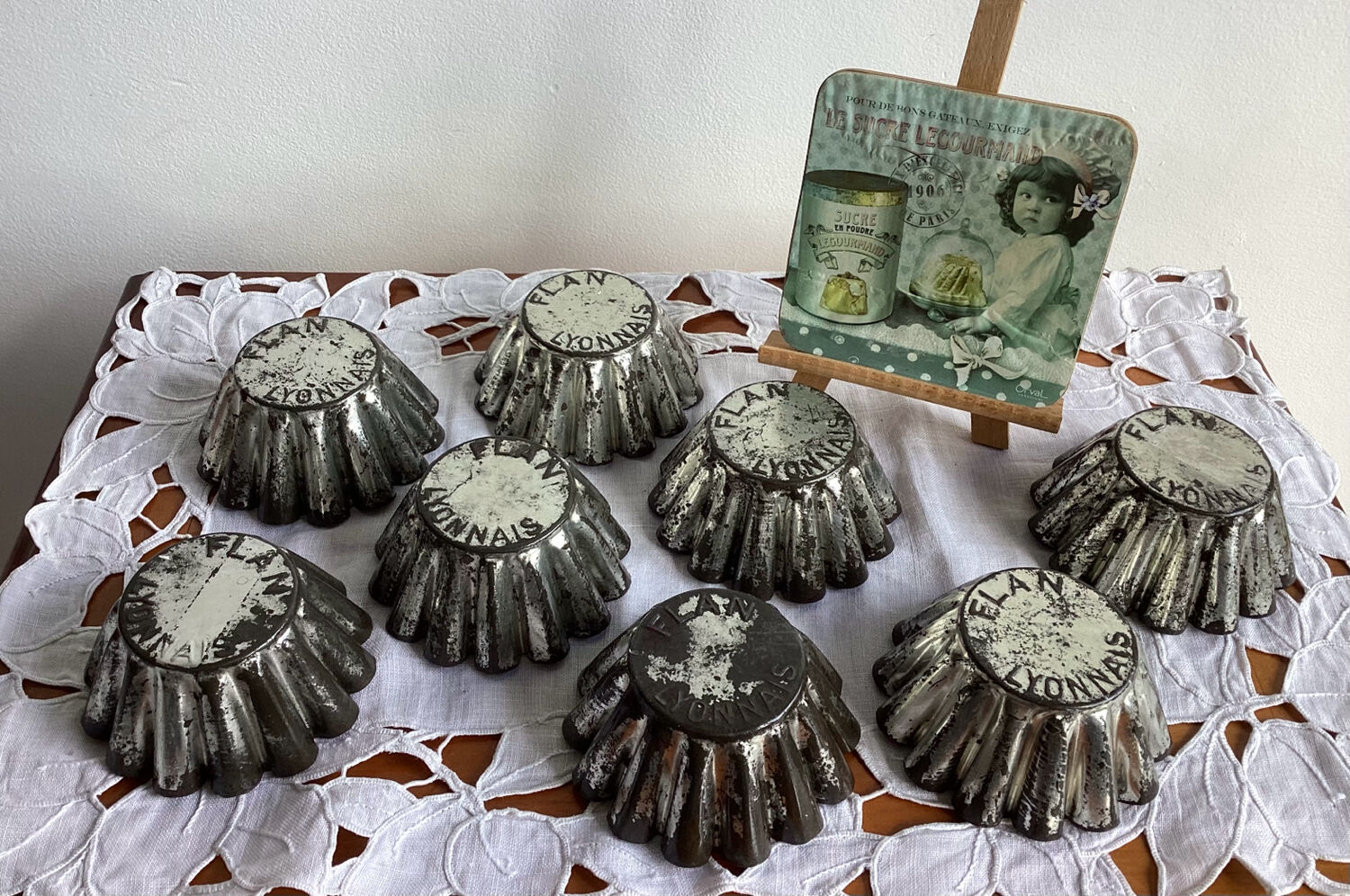 Lot de 8 anciens moules Flan Lyonnais -vintage