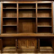 Important double-sided display case – Renaissance style – Walnut and burl