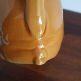 Anthropomorphic pitcher in dabbling