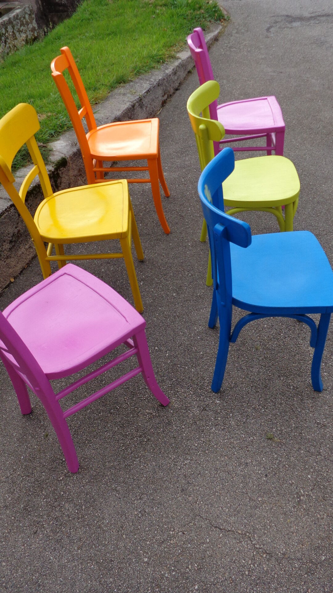 Suite de 6 chaises bistrot custom