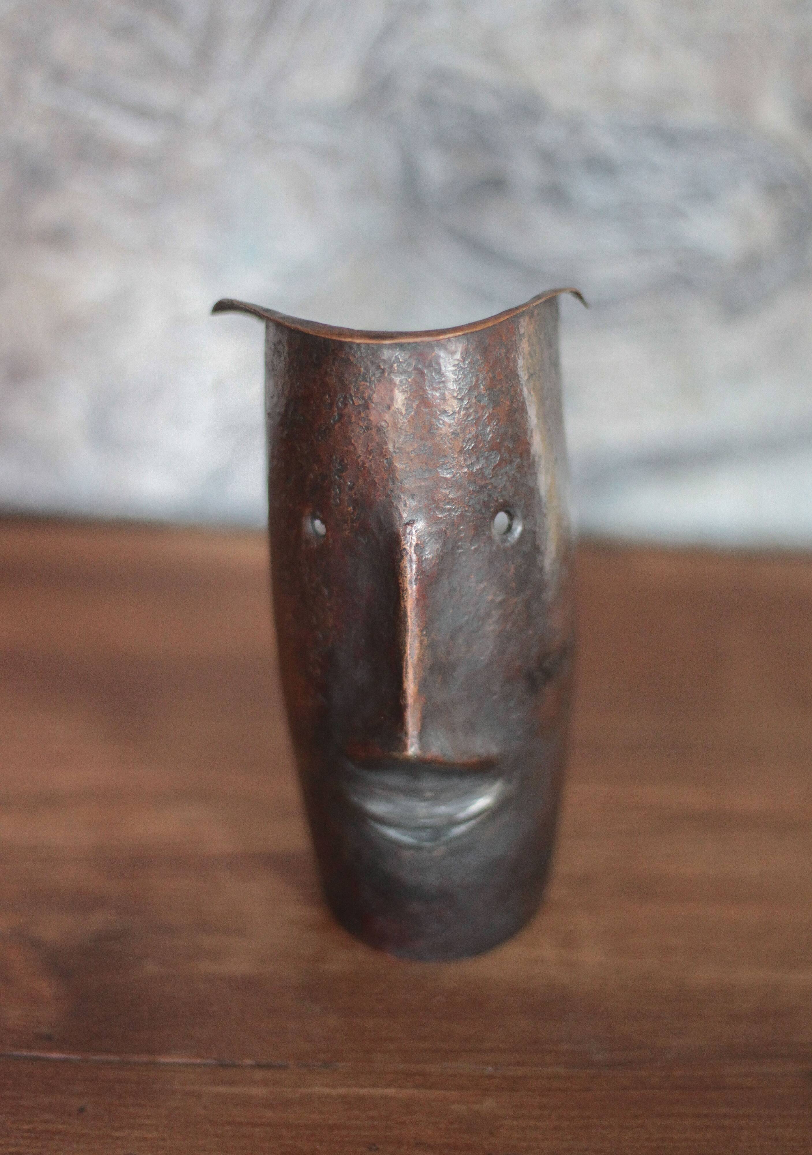 Copper sculpture signed Beaucousin Gérard, face-shaped sculpture, collection.