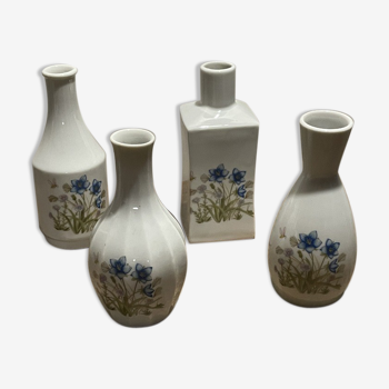 4 carafes with floral decoration