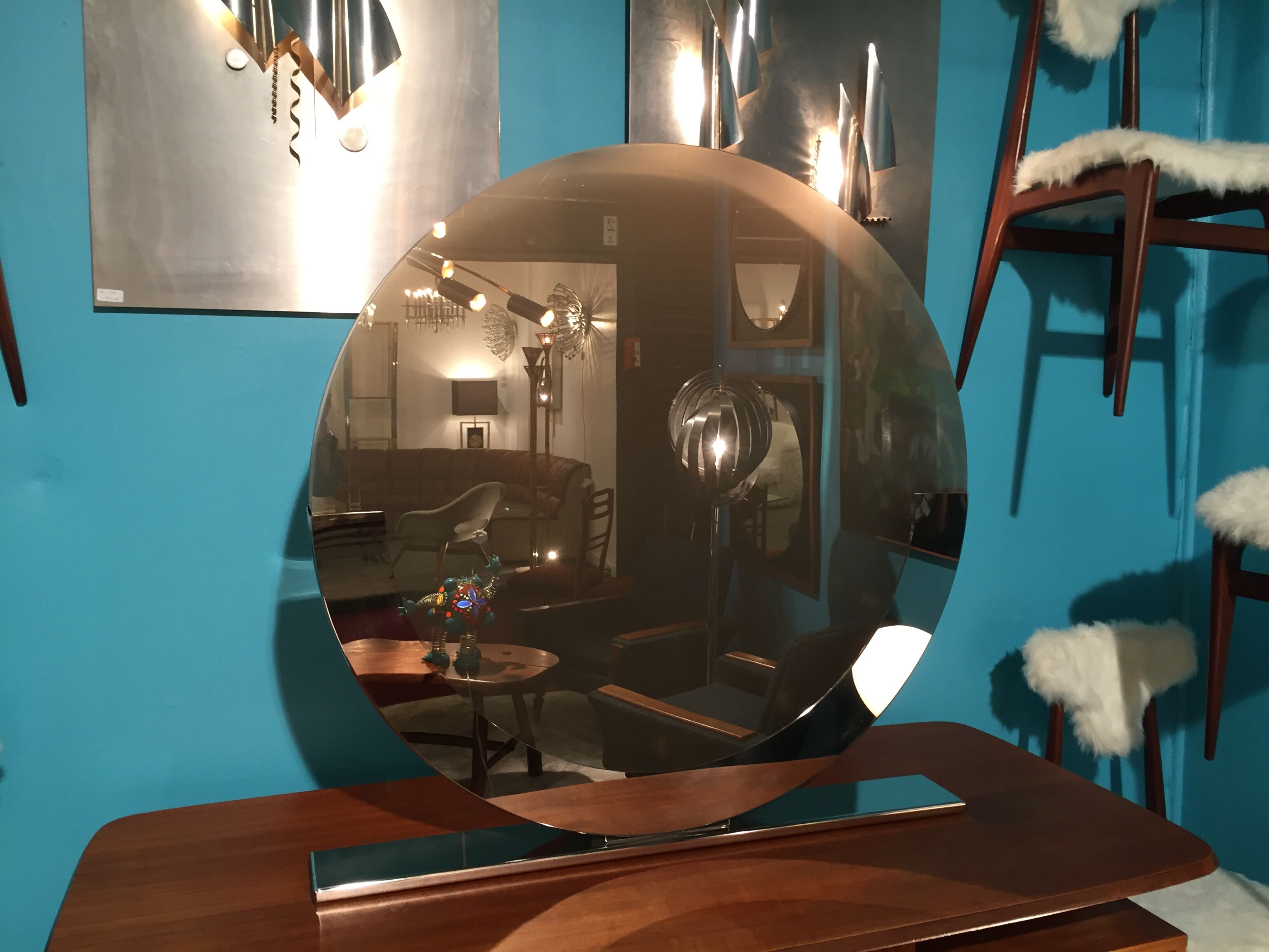 Great lamp mirror chromed steel base and Italian design glass end 1980