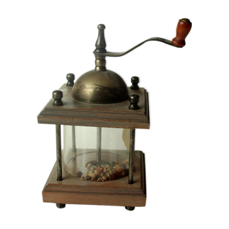 Pepper mill  1970