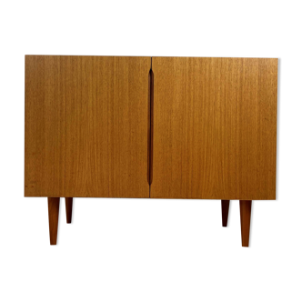 Buffet scandinave vintage en teck avec portes pleines, années 60