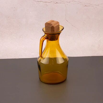 Carafe vintage en verre ambré avec anse