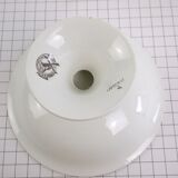 Display cake, compote mill of wolves