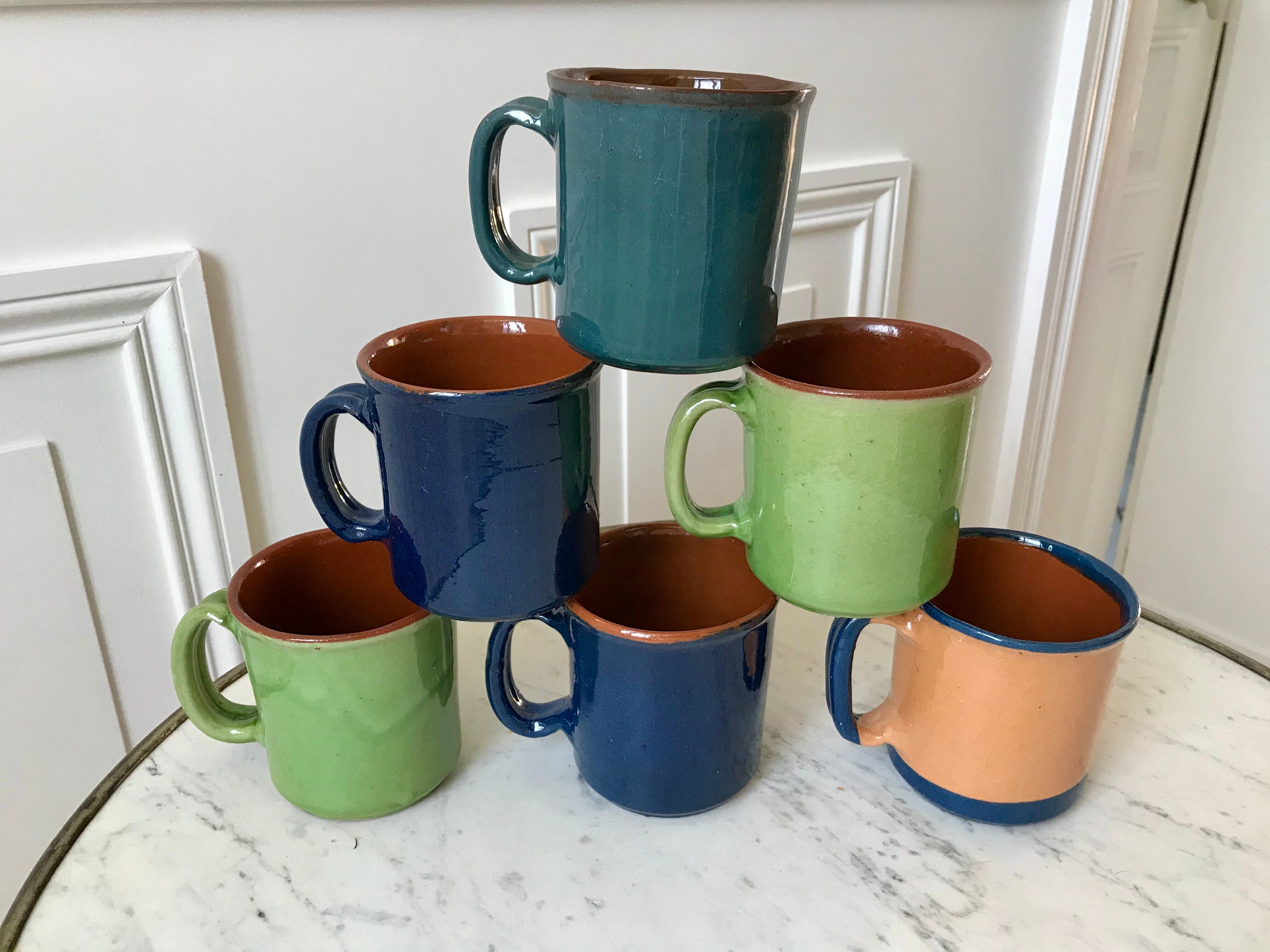 Set of 6 cups / mugs in vintage pottery