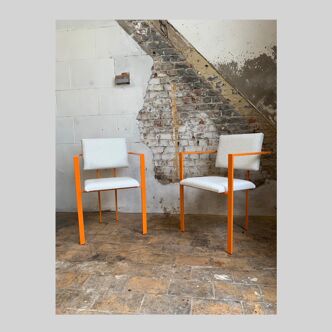 Paire de fauteuils postmodernes orange et tissu laine bouclée