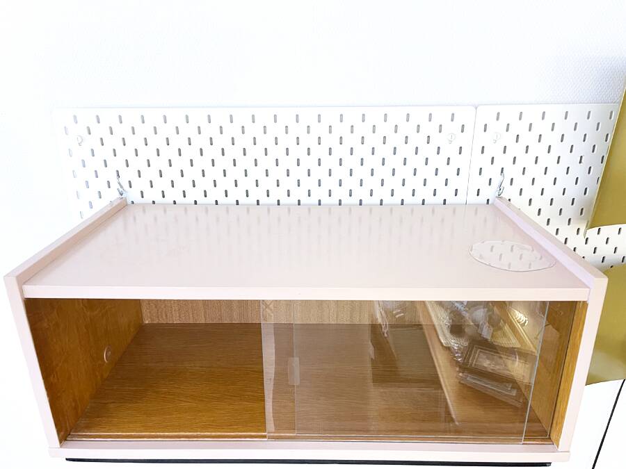 Pink glass wall bookcase, 1960