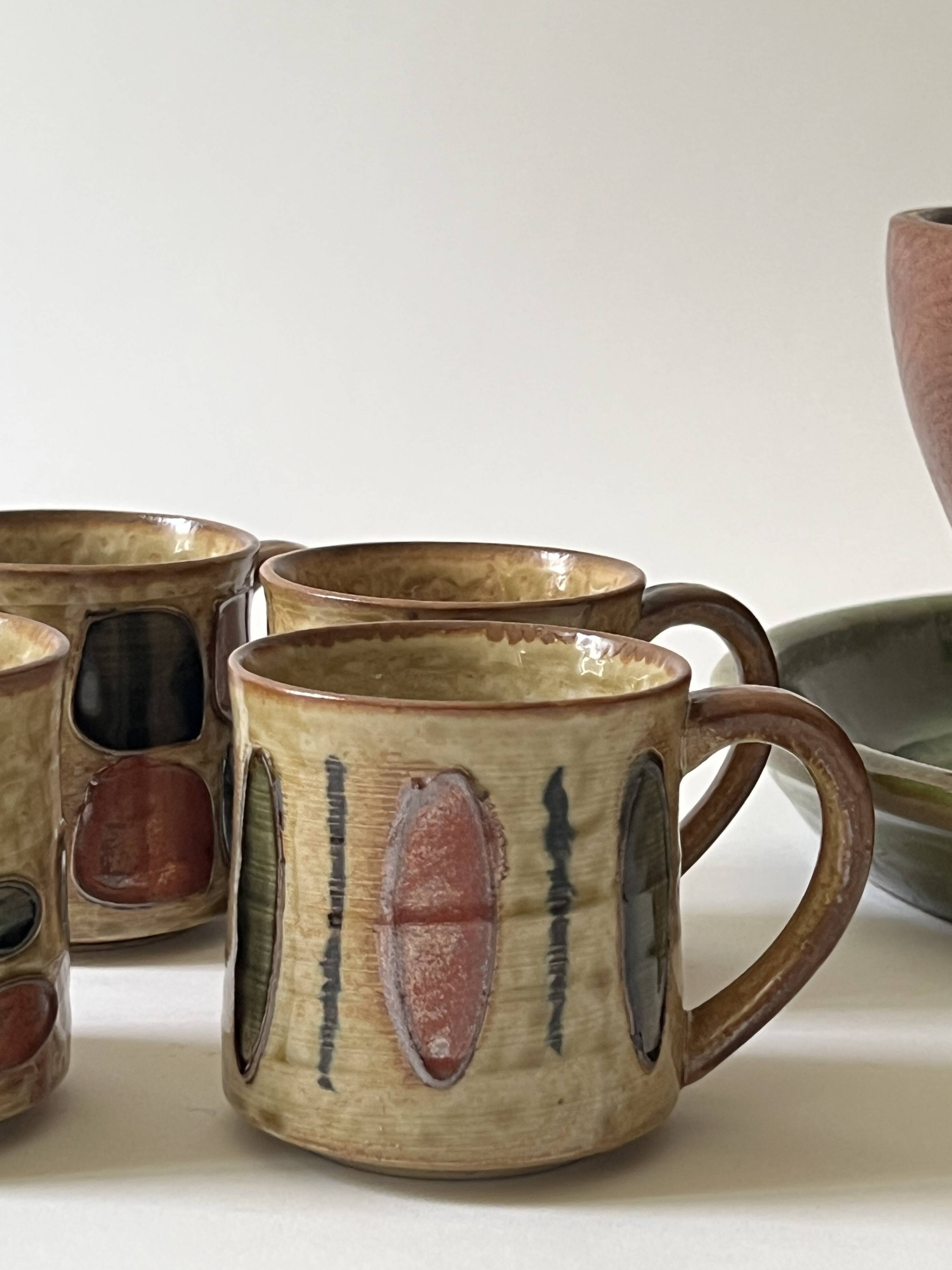 Set of 4 glazed ceramic coffee cups, circa 1970
