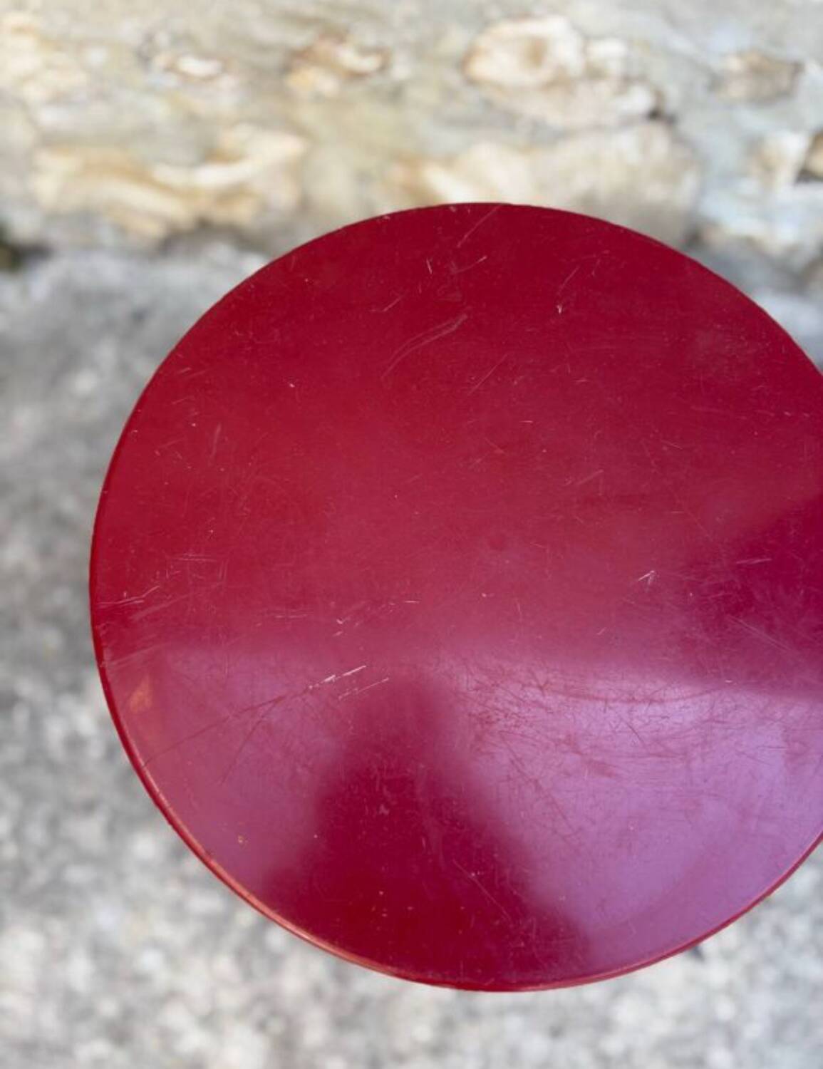 Tabouret tam tam stamp rouge cerise édition originale