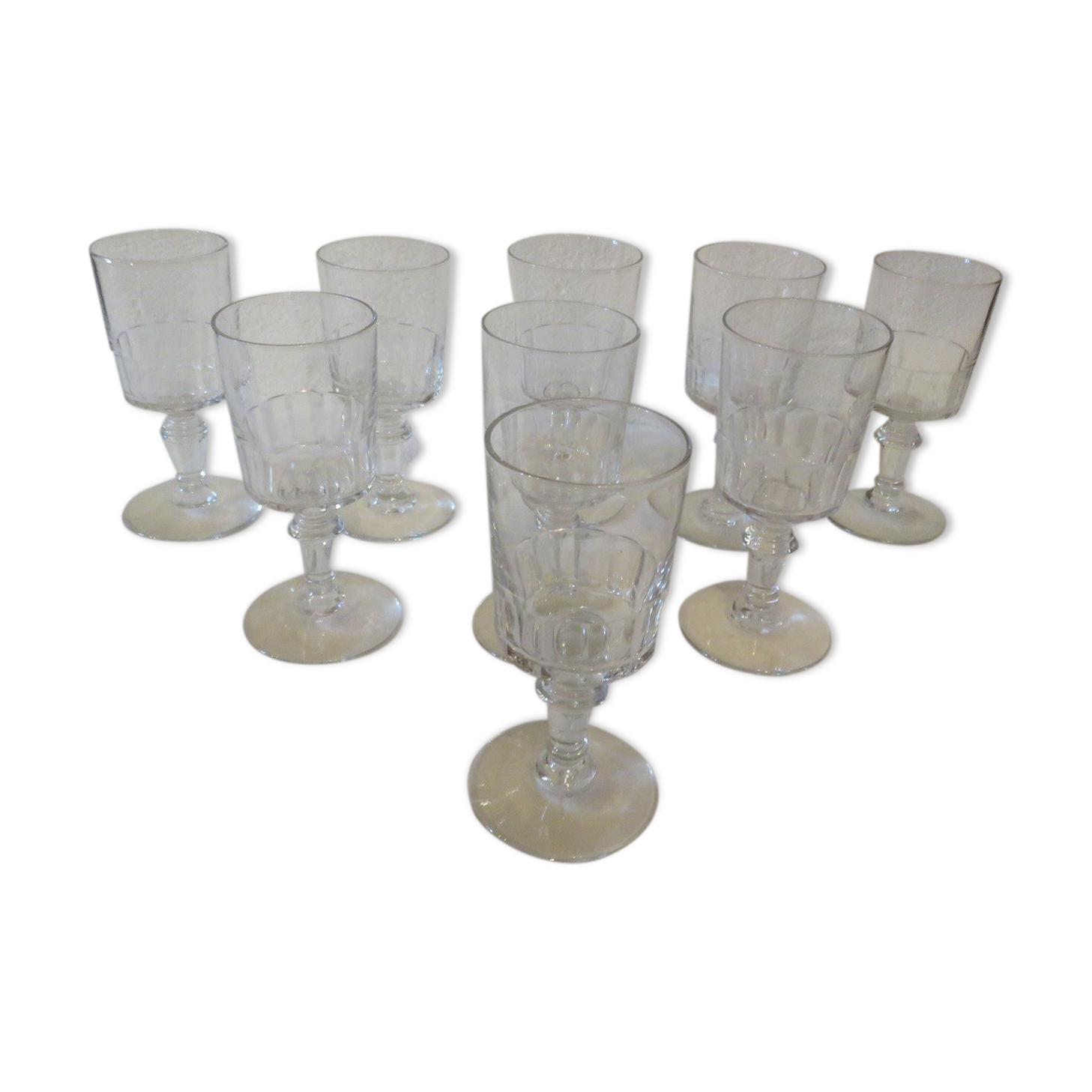 Suite of 11 nineteenth wine glasses