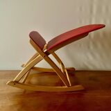 Repose-pieds à bascule vintage en Skaï rouge et en bois