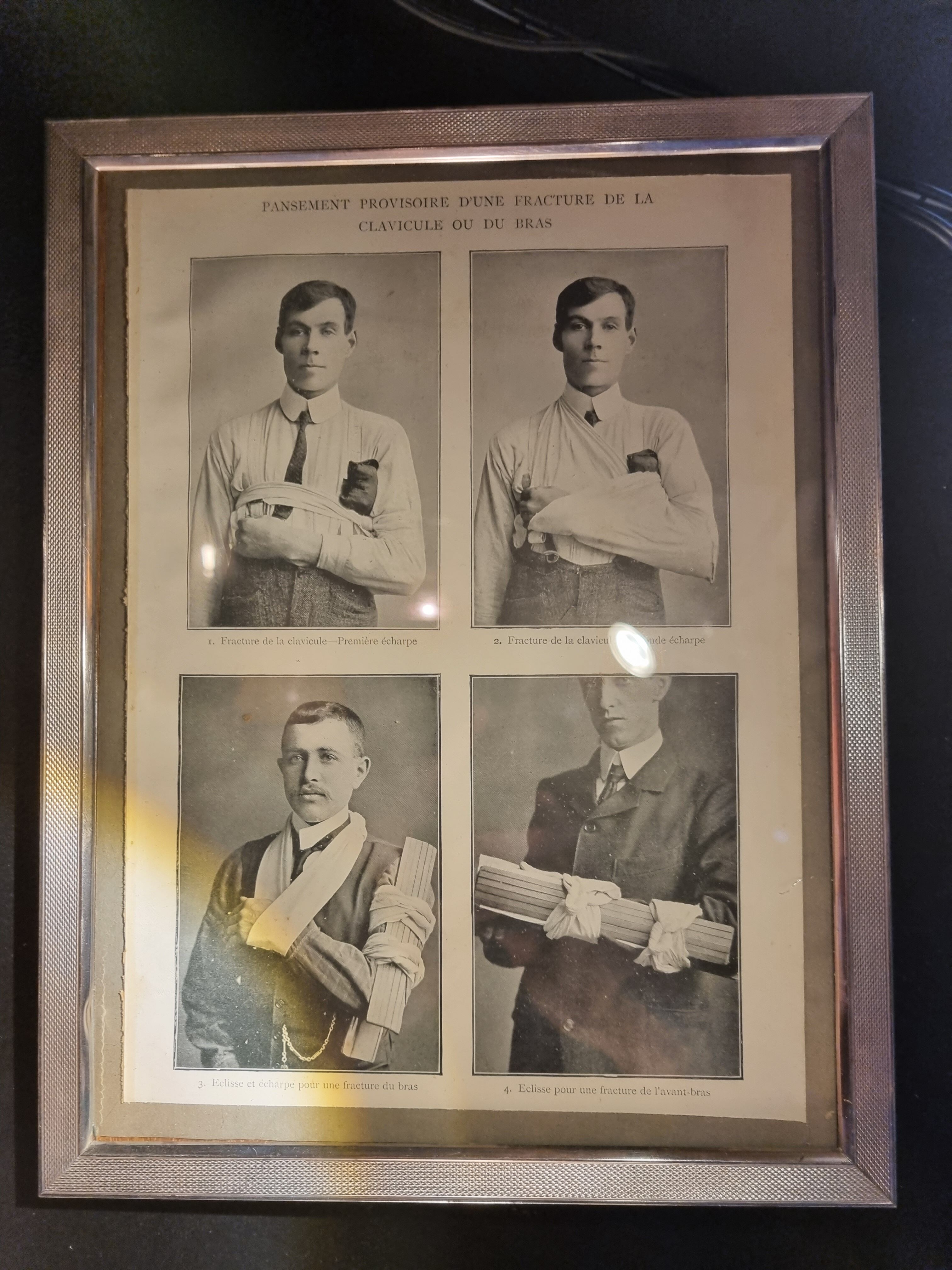 Photo frame medicine early XXth