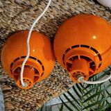2 suspensions oranges Solar minosl par K. Kewo