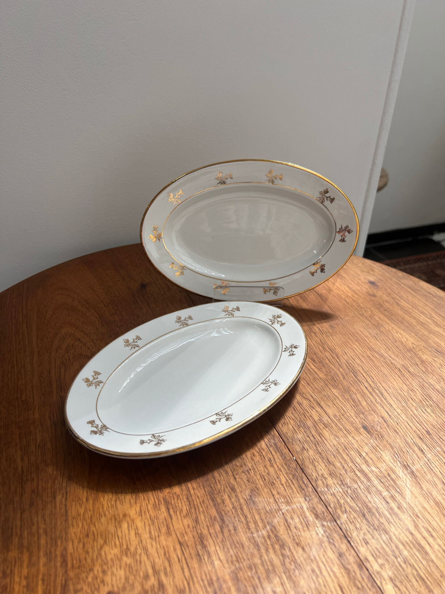 Paire de plats en porcelaine 1950