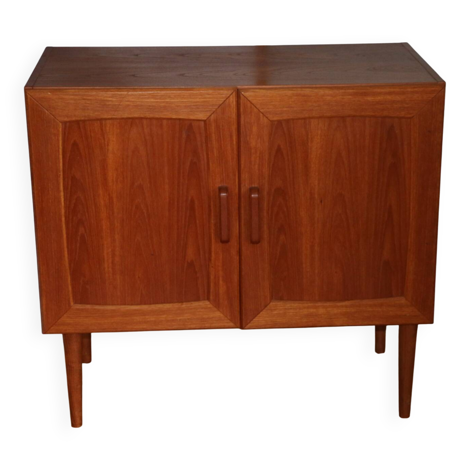 Teak sideboard with 2 doors