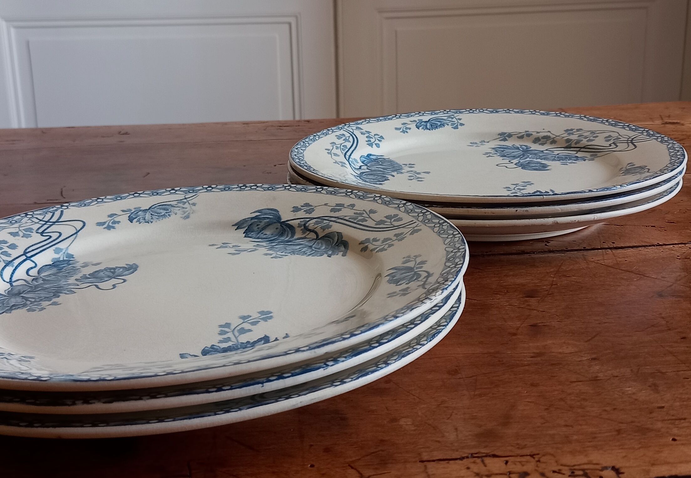 6 flat plates Sarreguemines Utzschneider & Cie model Royat