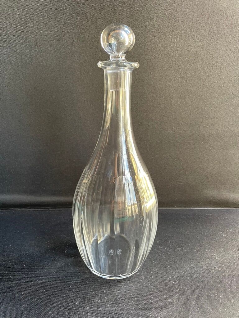 Baccarat decanter stamped XXth
