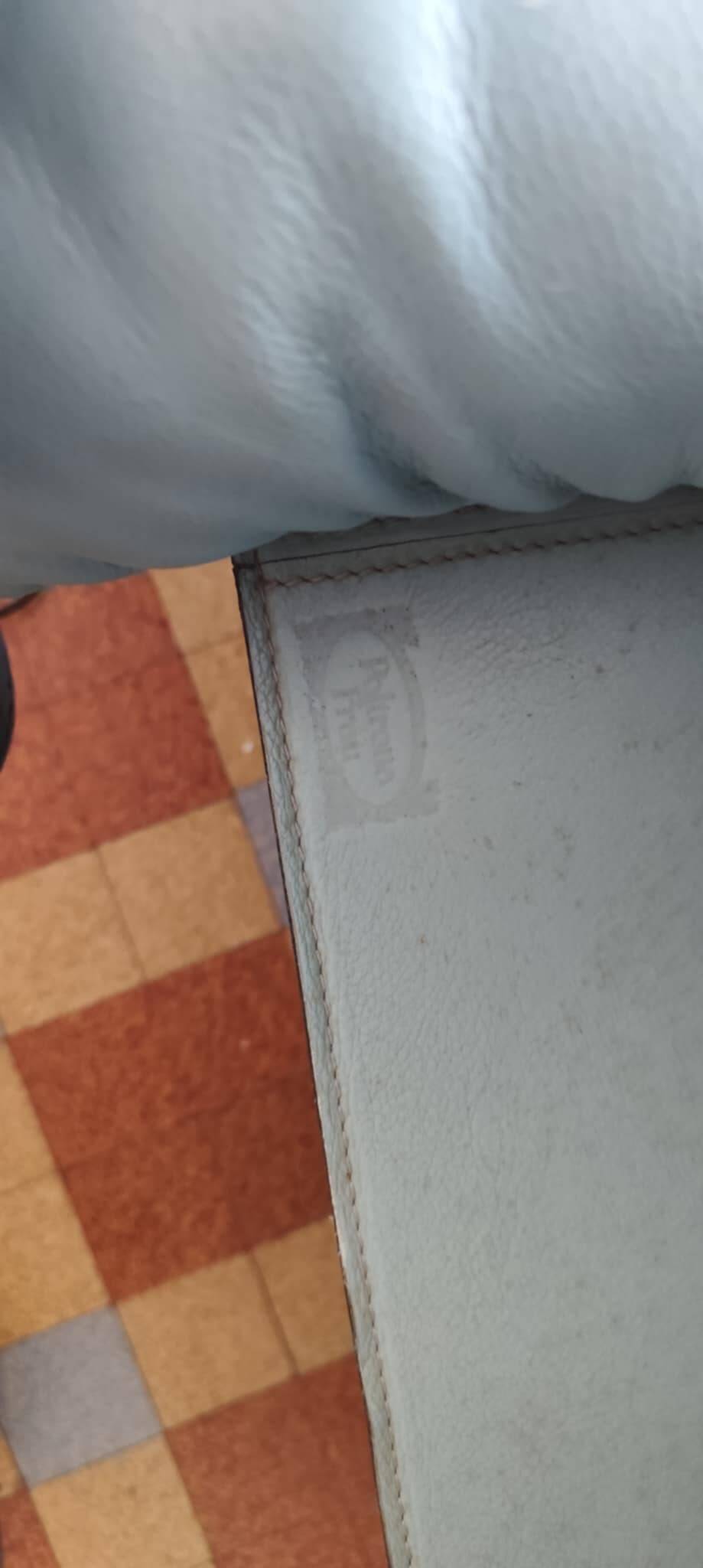 Pausa Armchair by Poltrona Frau, 1990