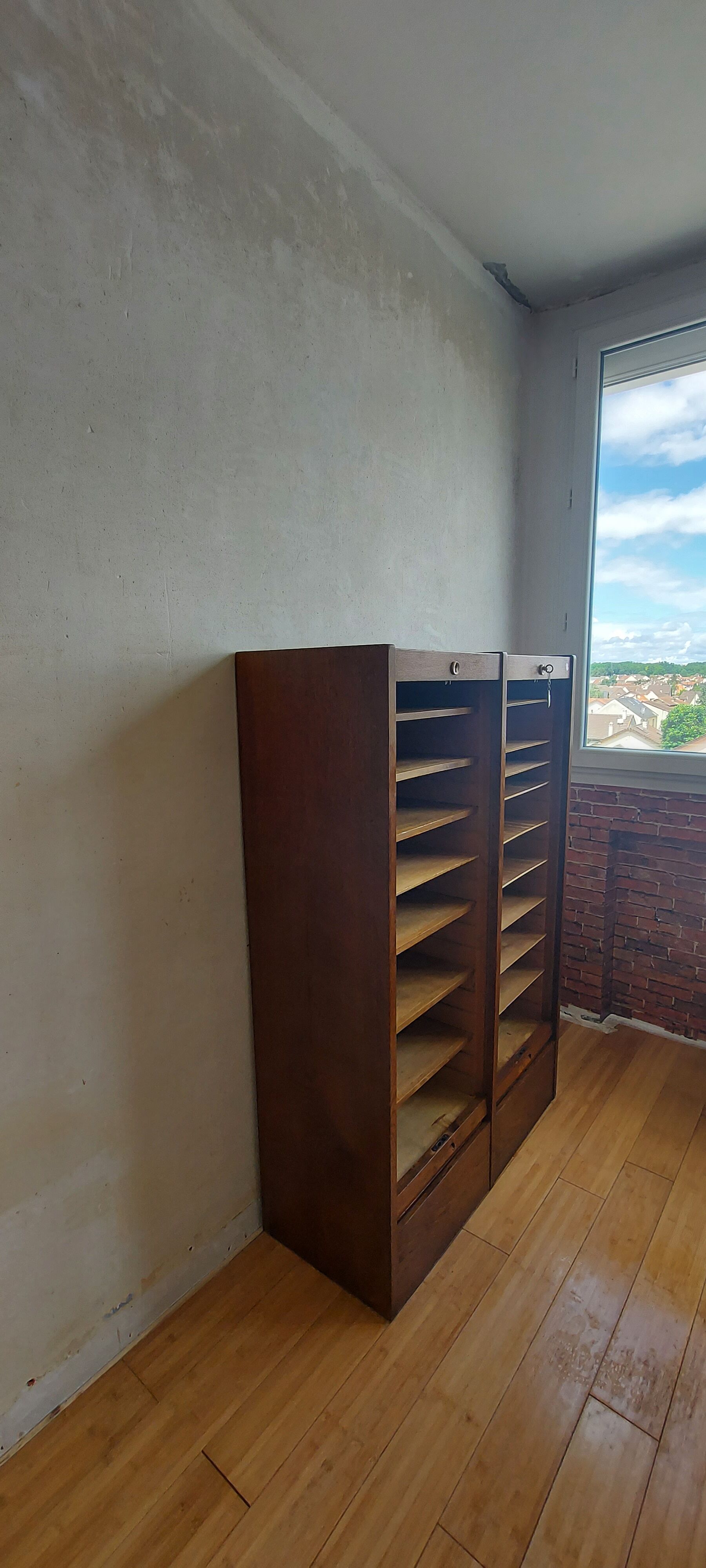 Double frame cabinet with solid oak curtains 50s