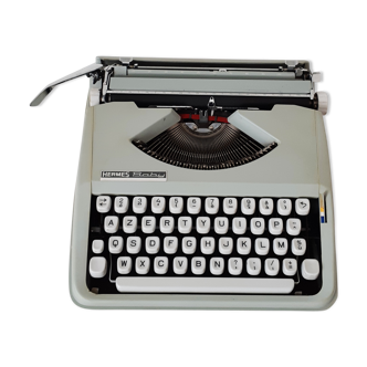 Hermes Baby typewriter, functional