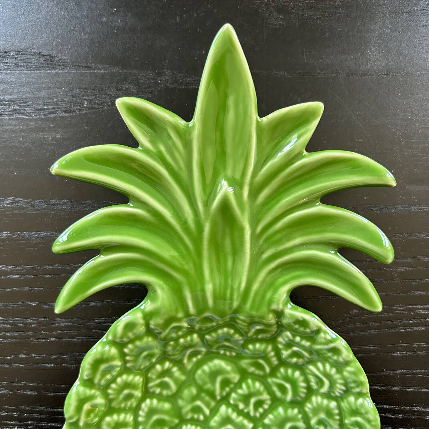 Green pineapple pocket emptier