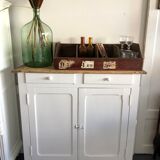 Old wooden grocery crate